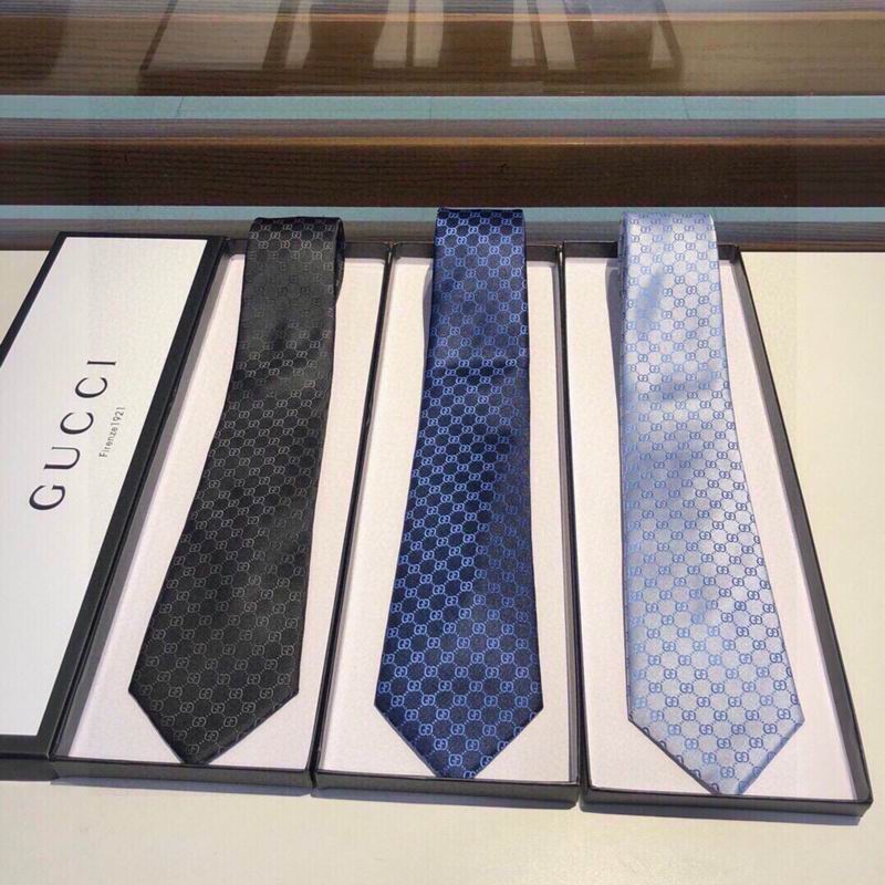 Gucci Tie hm12
